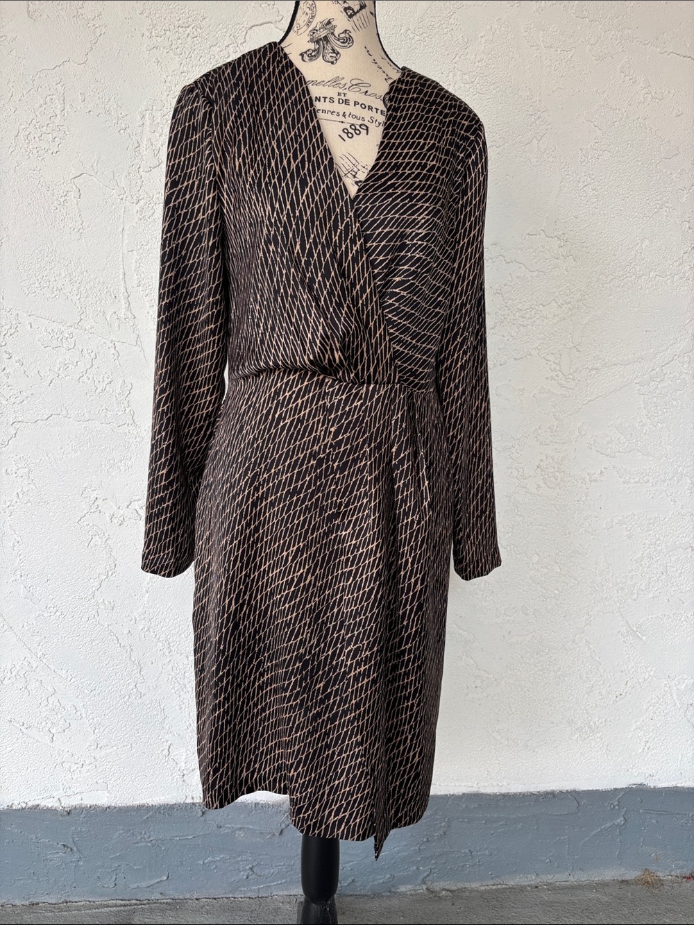 H by Halston Brown Patterned Long Sleeve Wrap Dress